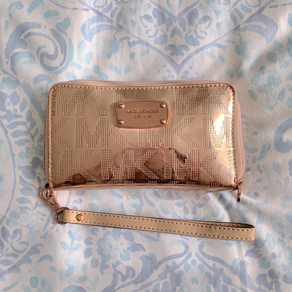 RARE Michael Kors wristlet